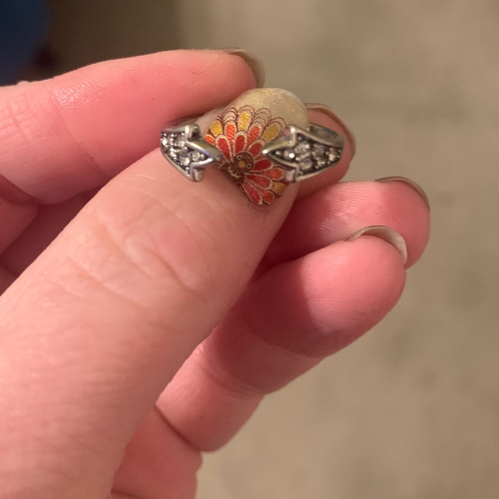 Chloe + Isabel ring